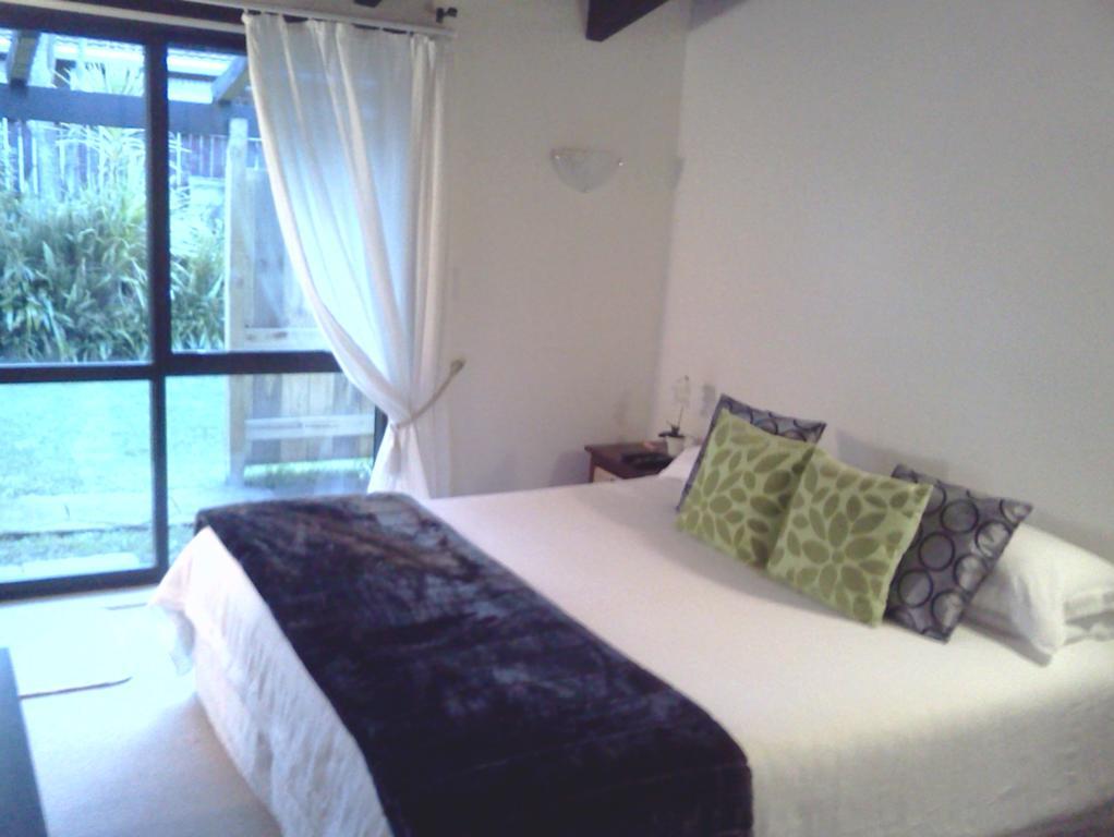 Waters Edge B&B Kaitaia Zimmer foto